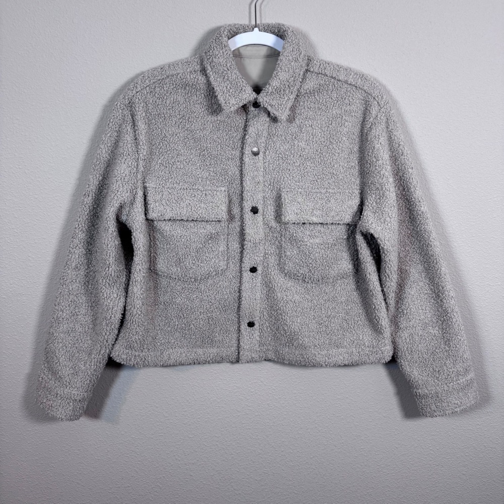 Vuori Sycamore Oversized Short Cozy Sherpa Jacket Shacket Dark Salt Women's S